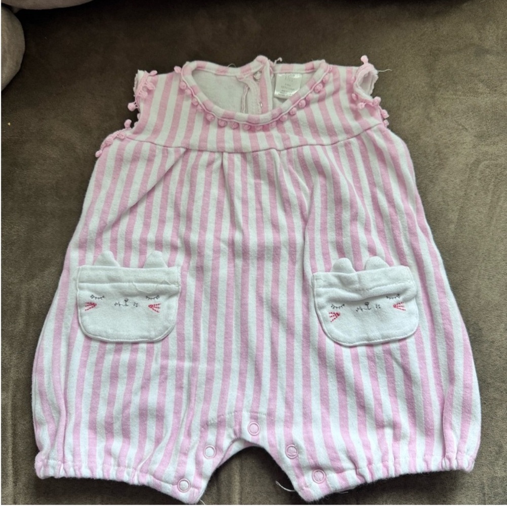 ⭐️ $1 if bundled - 3 - 6 Month FIRST KISS Pink & White Striped Romper STAIN Read